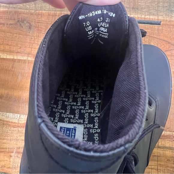 Keds Navy High Tops with Classic Lace-Up Design, Womens 7 - Picture 7 of 10